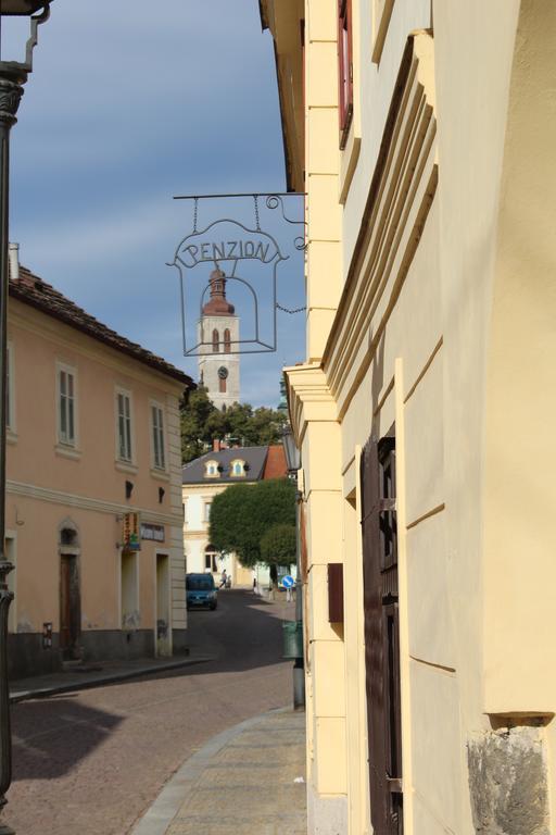 Penzion U Brany Кутна-Гора Экстерьер фото